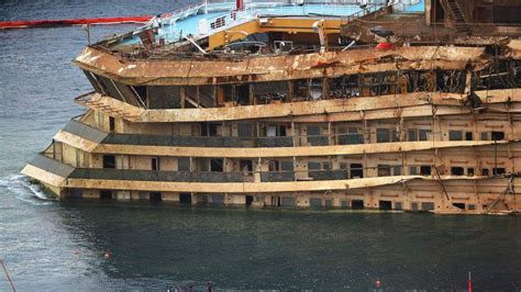 cruise ship wreck 2023